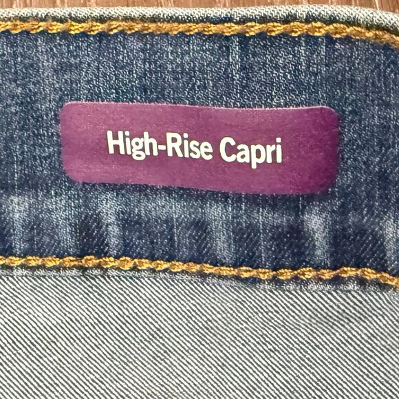 Gloria Vanderbilt Pull-On Hi-Rise Capri Jeans – Size 16 - Picture 15 of 16